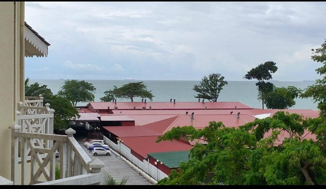 Hotel Lotus Desaru G510 By Jss à Bandar Penawar Extérieur photo